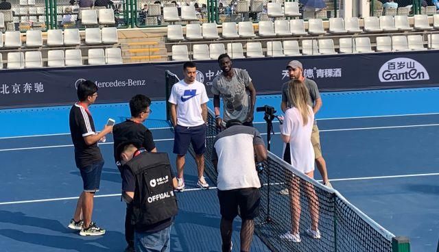 保持低重心 保持低重心