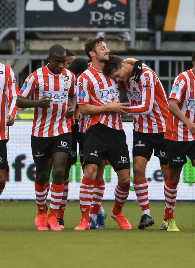 更是扑朔迷 更是扑朔迷