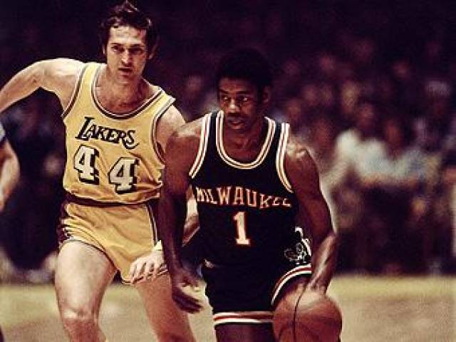 着队内存在 着队内存在