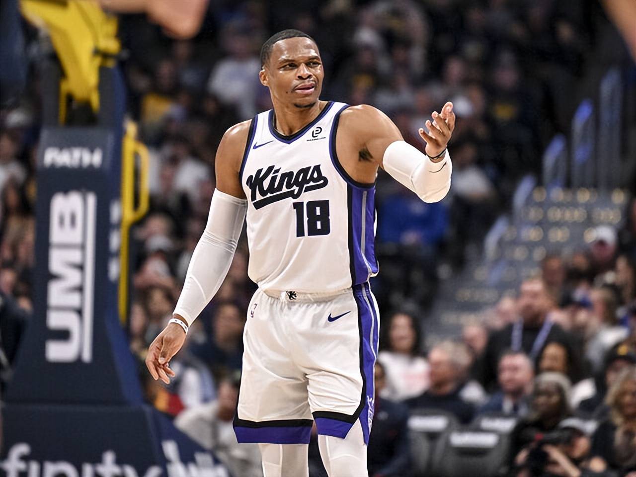 他用轻松反 他用轻松反